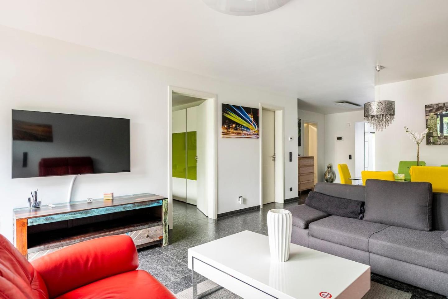 Wunderschoene Terrassenwohnung Mit Blick Ins Gruene! Meerbusch Eksteriør bilde
